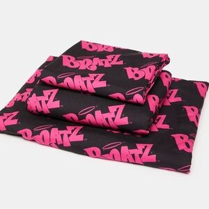Bratz x Dollskill “GOT BRATITUDE” Full Sized Sheet Bedding Set